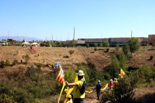 Unes 1.500 persones encerclen la presó del Puig de les Basses
