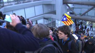 Acaba el tall a l'estació del TAV de Girona després de gairebé tres hores