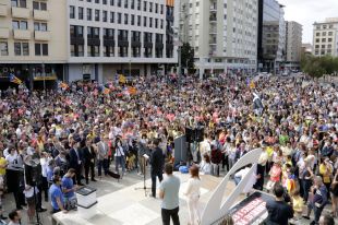 3.000 concentrats a Girona reclamen la llibertat dels presos polítics