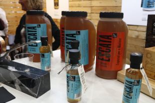Essència d'anxoves, te fermentat i sofregit de ceba, les novetats del Fòrum Gastronòmic