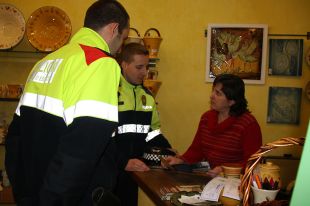 Els robatoris en empreses i comerços de les comarques gironines baixen un 20% durant el 2011
