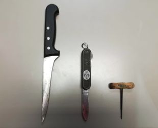La Policia de Banyoles redueix un veí que s'ha presentat a comissaria amb un ganivet, una navalla i un punxó