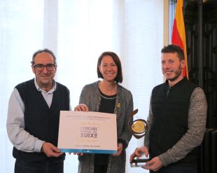 Ricard Jambert rep el diploma per elaborar el ''Millor Xuixo del Món''
