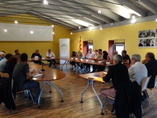 Sense sopar de Nadal al Consell Comarcal del Pla de l'Estany en suport als presos polítics en vaga de fam