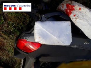 Detenen un motorista accidentat que transportava més d’un quilo de cocaïna a Garrigàs