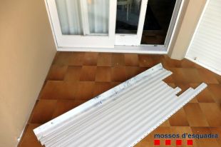 A presó un home acusat d'entrar a robar en més de 40 cases de Calella de Palafrugell