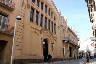 Figueres posarà el Casino Menestral d'aval per demanar un crèdit i acabar les obres