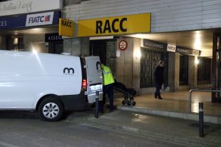 Els Mossos continuen buscant la filla de 17 anys de la dona morta a ganivetades a Banyoles