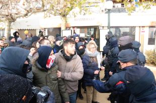 Enfrontaments entre antifeixistes i simpatitzants de Vox a Blanes