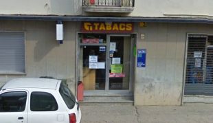 Roben uns 1.500 paquets de tabac i prop de 100 euros de la caixa de l'estanc de Bordils