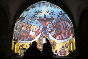 Restitueixen amb 'mapping' les pintures de l'església de Palau-sator destruïdes per feixistes fa 50 anys