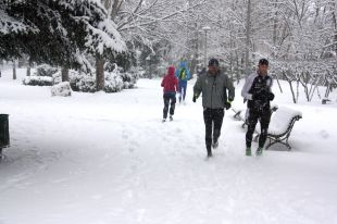 Torna la neu i obliga a anticipar el retorn dels alumnes de vuit línies de transport escolar