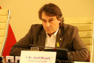 L'alcalde de Ripoll se sent enganyat pels cossos i forces de seguretat de l'Estat