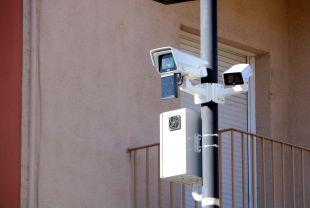 La Jonquera instal·la 23 noves càmeres de videovigilància per blindar els accessos