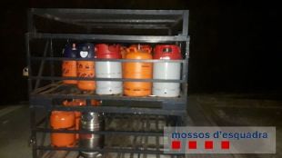 Detingut per robar i revendre bombones de butà a la Bisbal