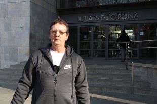El ''nen robat'' de Banyoles obre la via penal contra els pares que el van adoptar