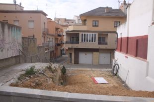 Roses inicia la millora i urbanització del solar entre els carrers Tarragona i Trinitat