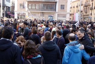 Un miler de persones i trenta tractors es manifesten a Figueres per la llibertat dels presos polítics