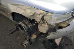 Atrapen a Palafrugell un conductor begut circulant sense una roda i amb la llanta tocant l'asfalt