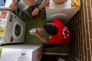 Creu Roja atén més de 440 famílies gironines amb pobresa energètica durant el 2019