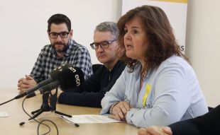 Tres joves feixistes van insultar i estirar la bufanda groga de la candidata olotina d'ERC a Madrid