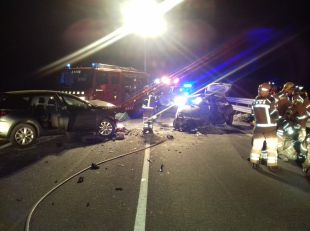 Mor un home en un accident frontal entre dos vehicles a la C-65 a Cassà de la Selva