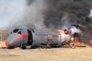 El tancament del dispensari mèdic de l'aeroport de Girona, a debat