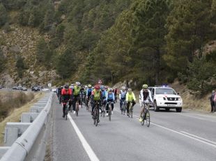 Més de mig miler de ciclistes fan una marxa en record del ciclista atropellat a Martinet 