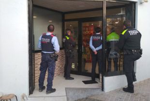 Un detingut i vint identificats en un operatiu policial en un bar de Palafrugell