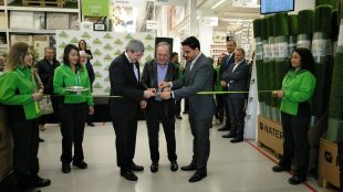 Leroy Merlin inaugura nova botiga a Platja d'Aro que crearà uns 110 llocs de treball