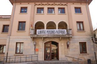 PSC i Podem de la Bisbal lamenten la pujada de sou de l’alcalde