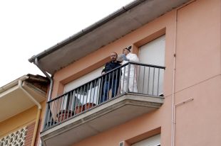 Presó sense fiança per al policia nacional detingut acusat de matar la parella a trets a Olot 