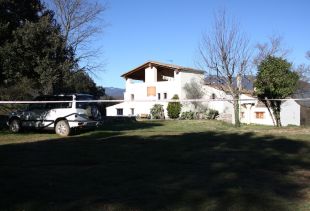 Incredulitat i consternació a Serinyà per la mort de la parella holandesa i el seu fill