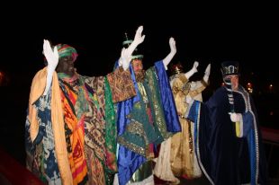Els Reis Mags 'acròbates' de Girona preparen la seva arribada a la ciutat