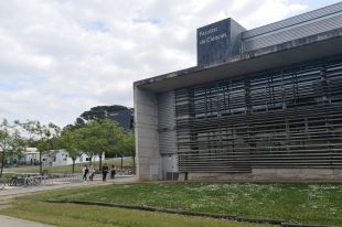 Seguiment massiu dels treballadors de la UdG a la vaga