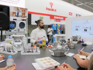 Tallers a les botigues per complementar la compra per Internet