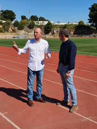 Casellas aposta per fer la segona piscina coberta al costat del pavelló nou de Figueres