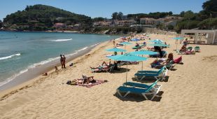 Les platges s'omplen en el primer cap de setmana de juny