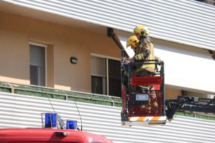 Els afectats per l'incendi en un edifici de Girona trigaran dies en tornar a casa