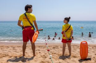 Els socorristes de Platja d'Aro realitzen 1.000 assistències sanitàries aquest estiu
