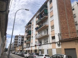 Mor un home a Salt que amenaçava una dona amb una destral