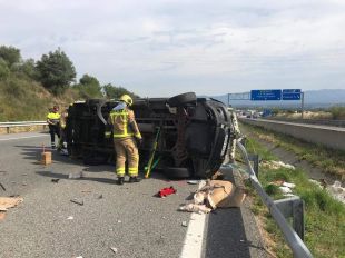 Dos carrils tallats a l'AP-7 a Llers per un accident