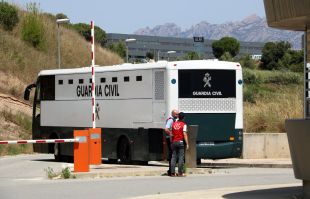 Arriben a Brians els presos polítics procedents de Zuera
