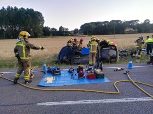 Una dona morta i un home ferit molt greu en un xoc entre un camió i un cotxe a Caldes de Malavella