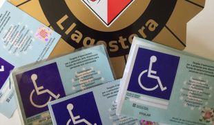 Detecten vuit fraus en les targetes d'aparcament per a minusvàlids de Llagostera