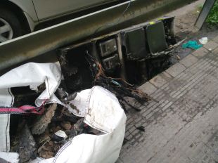 Desallotjat un bloc a la Font de la Pólvora per l'incendi d'un comptador de llum