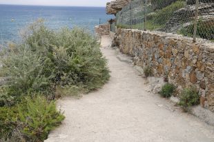 Obren el camí de ronda entre l'Illa Roja i Sa Riera de Begur un cop millorat