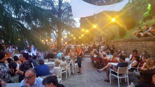 Unes 900 persones assisteixen a l'obertura del festival Tempo sota les Estrelles