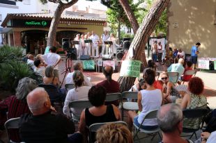 Homenatge musical als activistes que intenten evitar les obres de la C-32