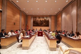 La Diputació de Girona aprova el cartipàs i l'augment dels sous dels diputats